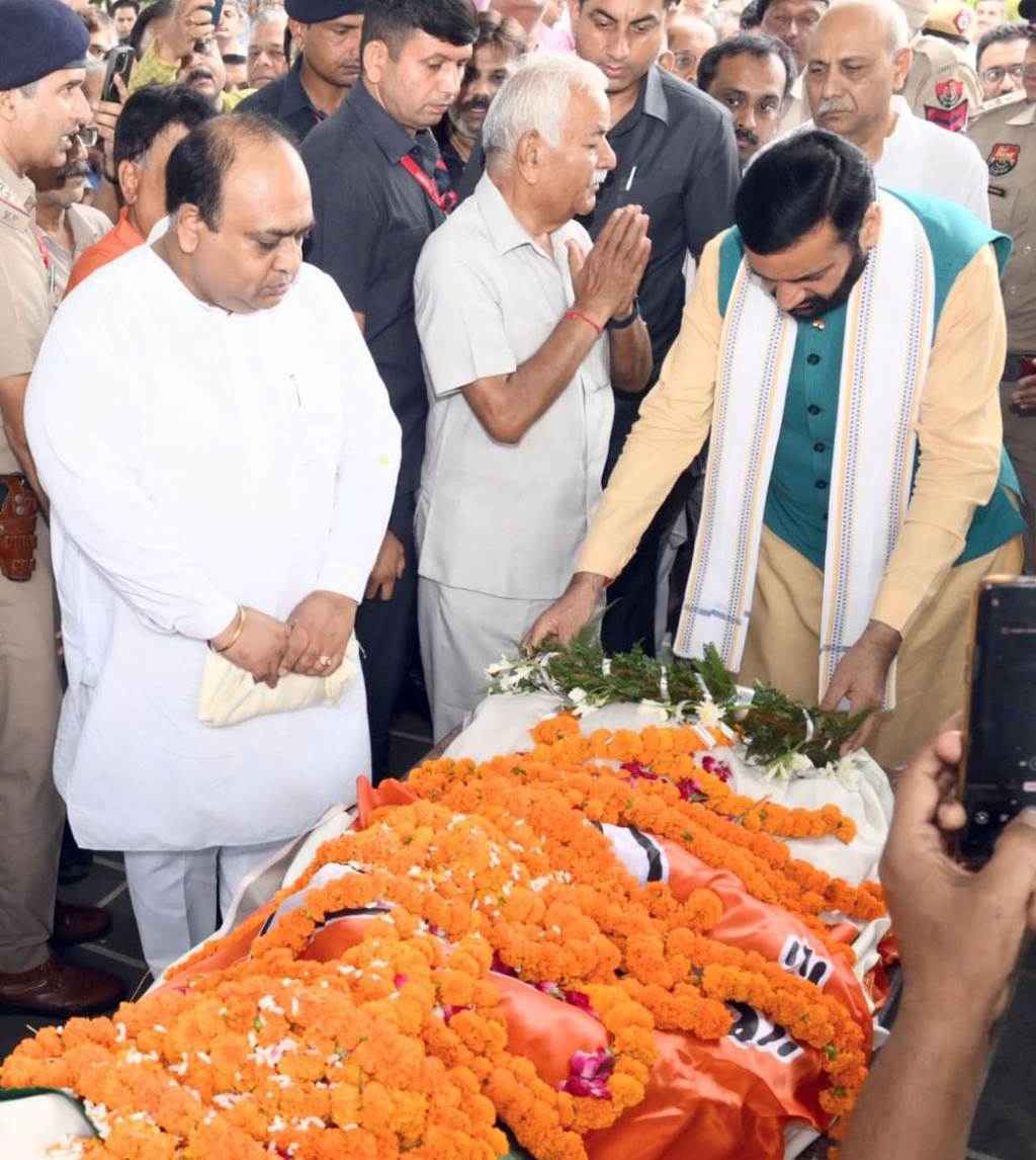 Chief Minister Naib Singh Saini expressed grief over the demise of senior preacher and social worker Jagdish Mittal